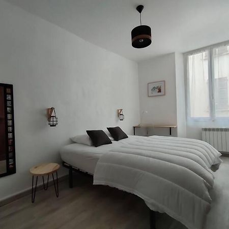 Appartement Au Coeur Du Village ซิสเตรง ภายนอก รูปภาพ