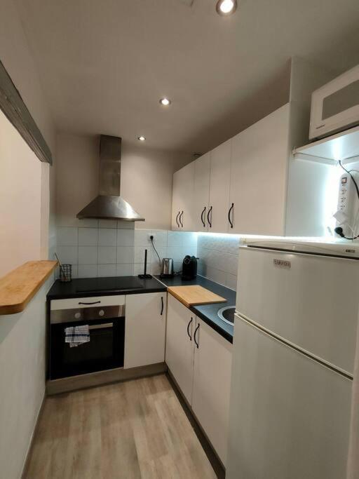 Appartement Au Coeur Du Village ซิสเตรง ภายนอก รูปภาพ